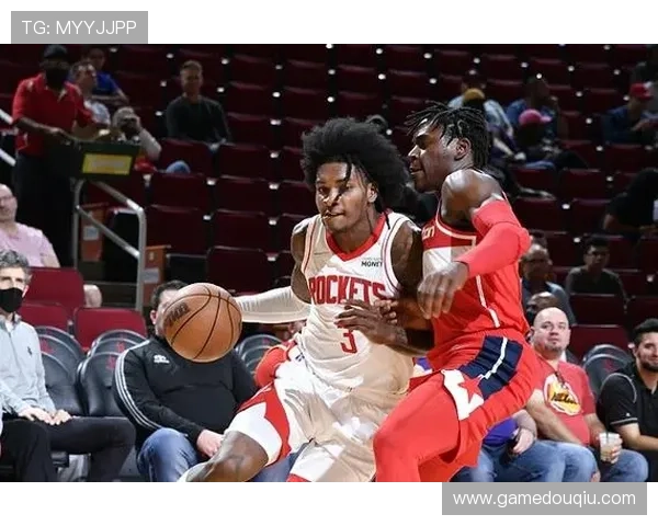 下载斗球体育直播app的最佳途径,确保你第一时间观看到最新最热的体育赛事直播 下载斗球体育直播app的最佳途径,确保你第一时间观看到最新最热的体育赛事直播